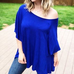 Blue oversized top (S-3XL)